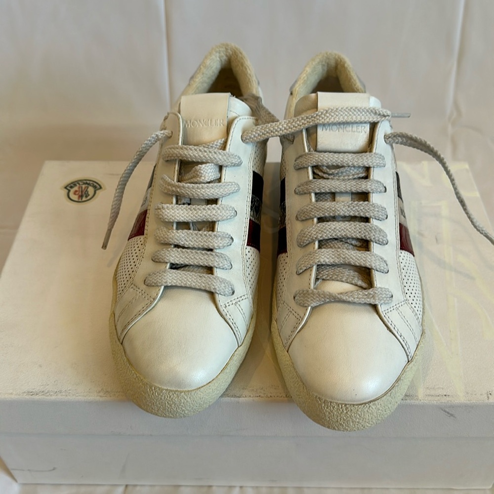 MONCLER. Moncler logo leather Sneaker. Size 10.5, Color: white. Leather
